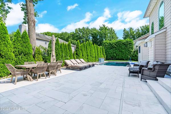 1607 Holbrook Street, Oakhurst, NJ 07755