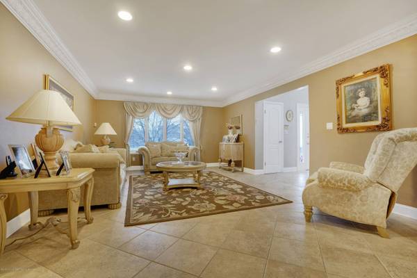 90 Georgetown Road, Eatontown, NJ 07724