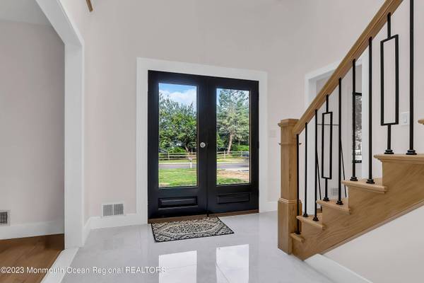 265 Whalepond Road, Oakhurst, NJ 07755