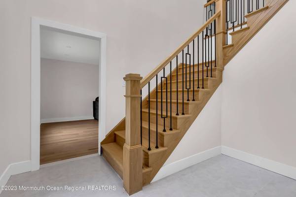 265 Whalepond Road, Oakhurst, NJ 07755