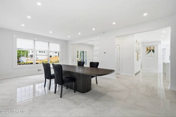 17 Georgetown Road, Eatontown, NJ 07724