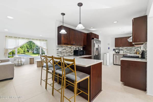 38 Hilltop Road, West Long Branch, NJ 07764