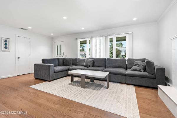 704 Dow Avenue, Oakhurst, NJ 07755