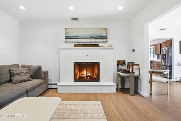 704 Dow Avenue, Oakhurst, NJ 07755