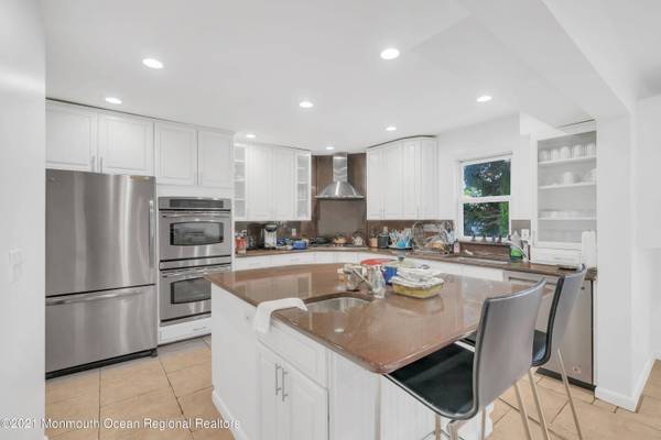 45 Roslyn Court, Long Branch, NJ 07740