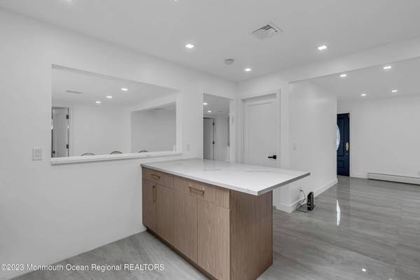 6 Virginia Terrace, West Long Branch, NJ 07764