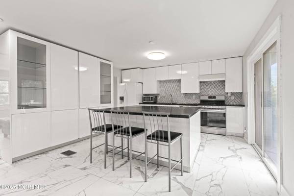 162 W Palmer Avenue, West Long Branch, NJ 07764