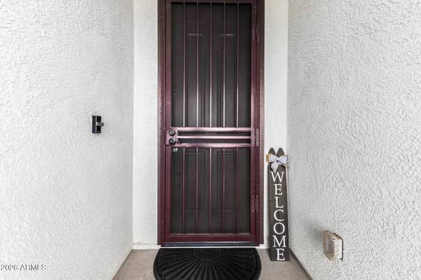 7910 N 82ND Lane, Glendale, AZ 85303