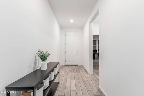 7910 N 82ND Lane, Glendale, AZ 85303