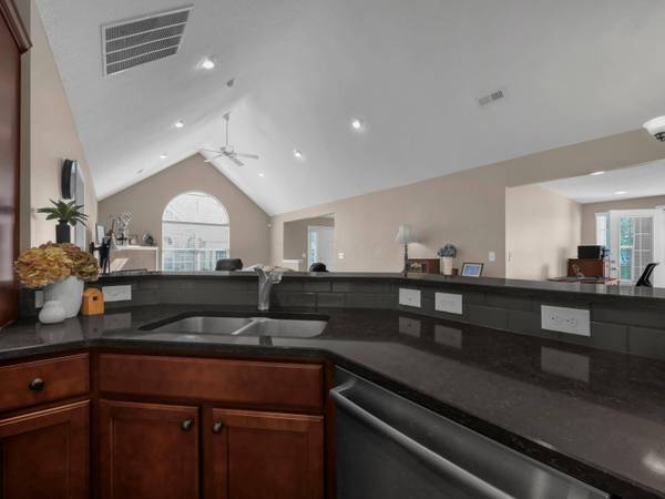 4813 Ashleigh Drive, Dublin, OH 43016