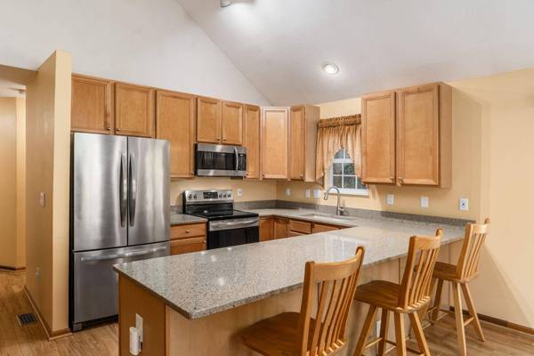 6993 Greensview Village Drive, Canal Winchester, OH 43110