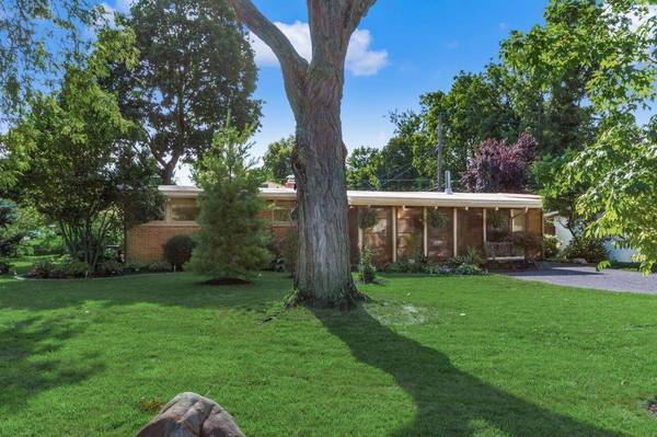 3210 Kioka Avenue, Columbus, OH 43221