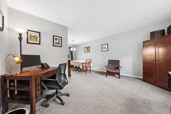 8818 Greenburg Drive, Powell, OH 43065