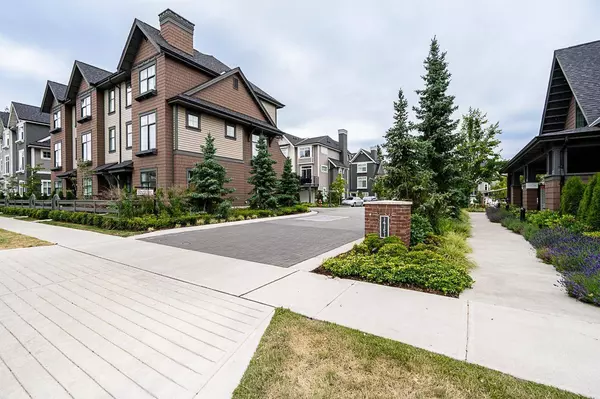 14151 58A #51, Surrey, BC V3X0L1