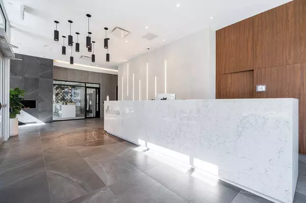 13359 OLD YALE #2208, Surrey, BC V3T0S4