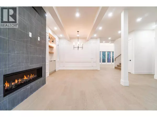 882 ENGLISH BLUFF ROAD, Delta, BC V4M2N5