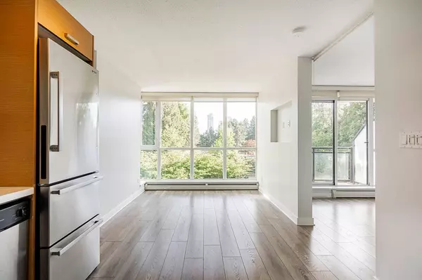 13380 108 AVE #306, Surrey, BC V3T 0E7