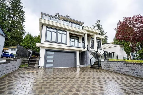 11370 Glen Avon DR, Surrey, BC V3R 4Y6