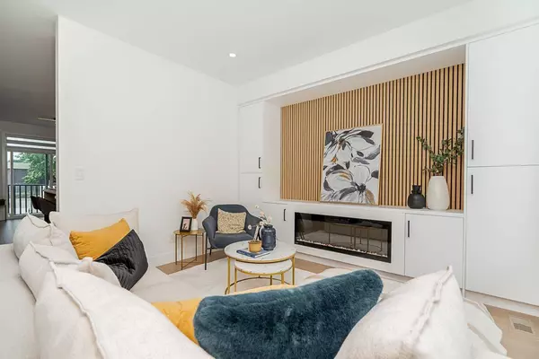 2525 156 ST #2, Surrey, BC V4P 1C7