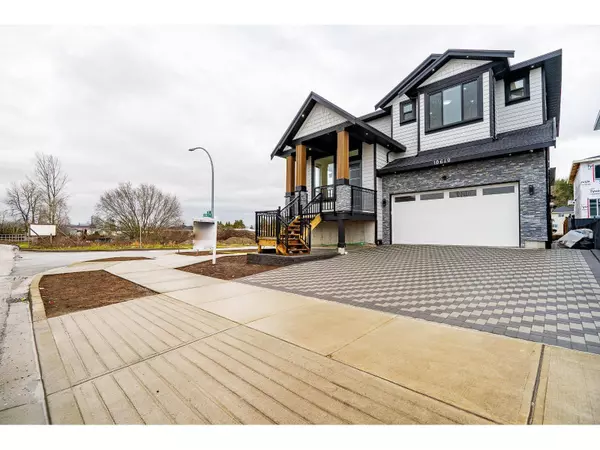 10648 124 STREET, Surrey, BC V3V0E2