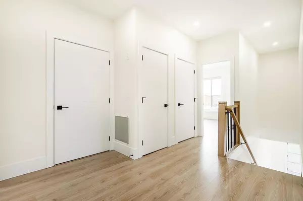 10648 124 STREET, Surrey, BC V3V0E2