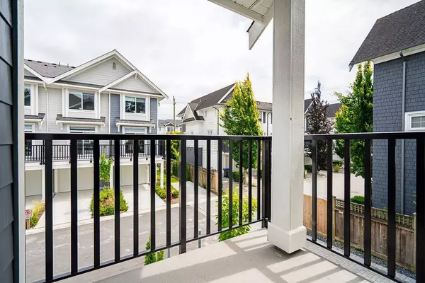 2525 156 #2, Surrey, BC V4P1C7