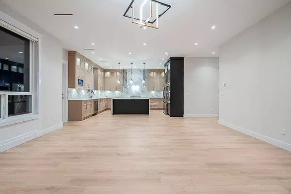 10671 127a ST, Surrey, BC V3V 5L7