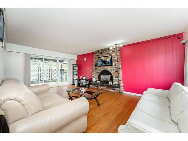 12764 104A AVENUE, Surrey, BC V3V6C1