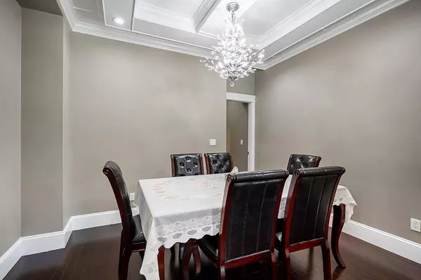 5909 125 ST, Surrey, BC V3X 1X2