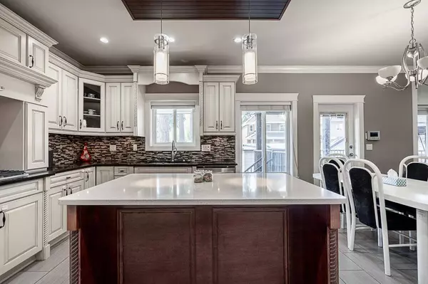 5909 125 ST, Surrey, BC V3X 1X2