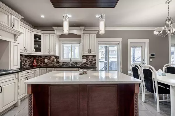 5909 125 STREET, Surrey, BC V3X1X2