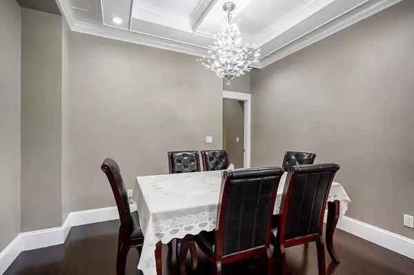 5909 125 STREET, Surrey, BC V3X1X2