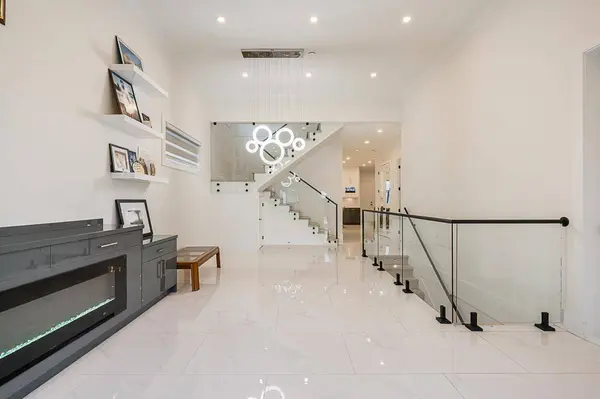 10643 124A STREET, Surrey, BC V3V0E2