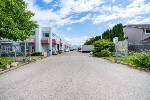 12318 84 AVE #24, Surrey, BC V3W0N2