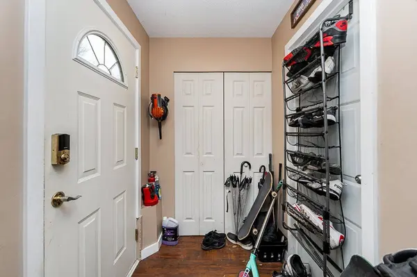 18340 63a AVE, Surrey, BC V3S 8A8