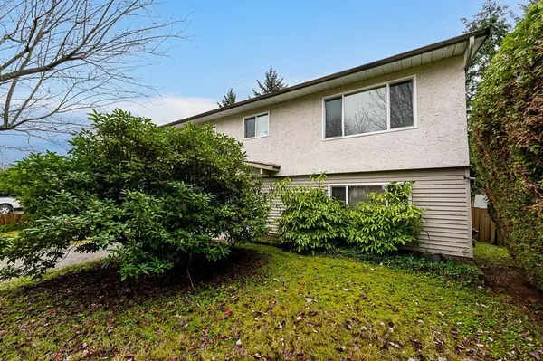 18340 63a AVE, Surrey, BC V3S 8A8