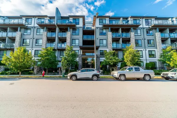 15351 101 AVE #317, Surrey, BC V3R 0G2