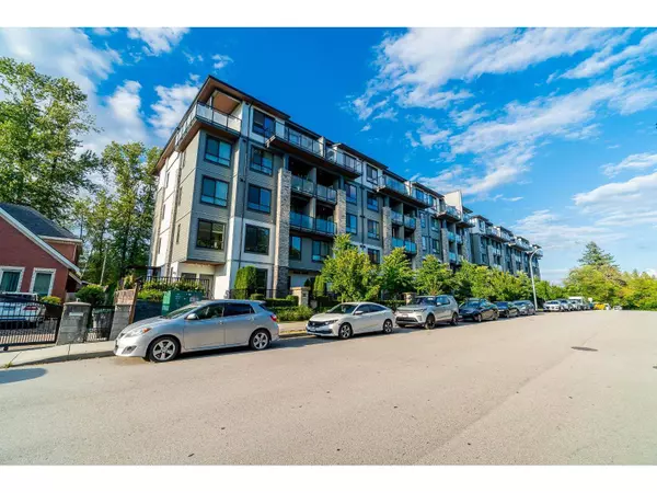 15351 101 AVE #317, Surrey, BC V3R0G2