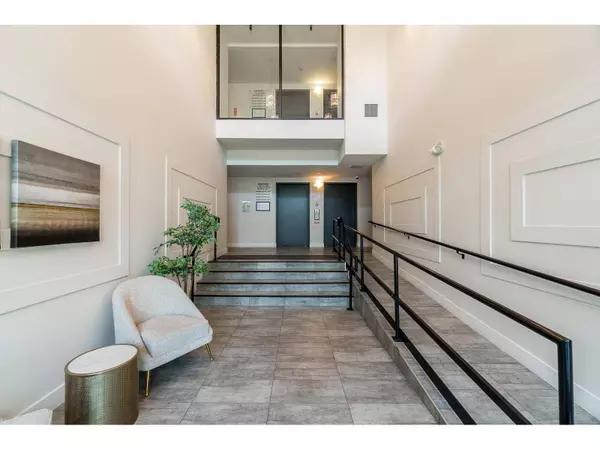 15351 101 AVE #317, Surrey, BC V3R0G2