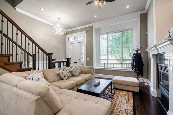 5909 125 ST, Surrey, BC V3X 1X2