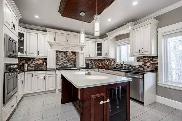 5909 125 ST, Surrey, BC V3X 1X2