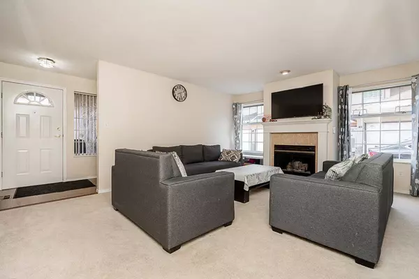 14861 98 AVE #128, Surrey, BC V3R0A2