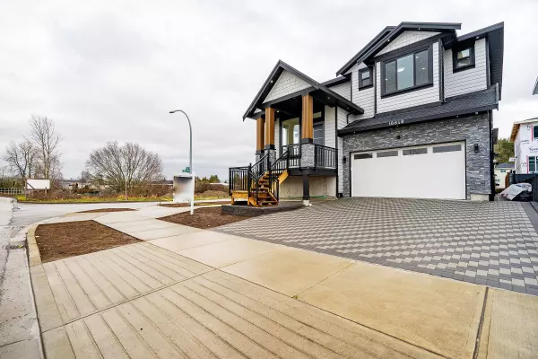 10648 124 ST, Surrey, BC V3V 0E2