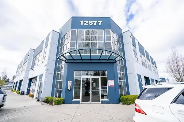 12877 76 AVE #206, Surrey, BC V3W1E6