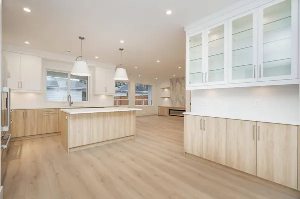 5483 7 AVE, Delta, BC V4M 1P7