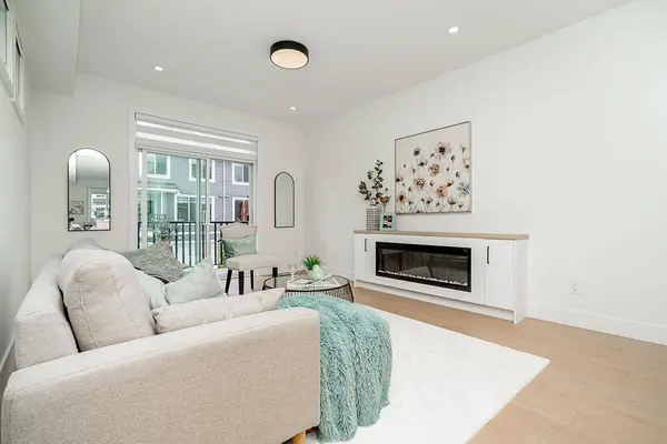 2525 156 ST #6, Surrey, BC V3P1C7