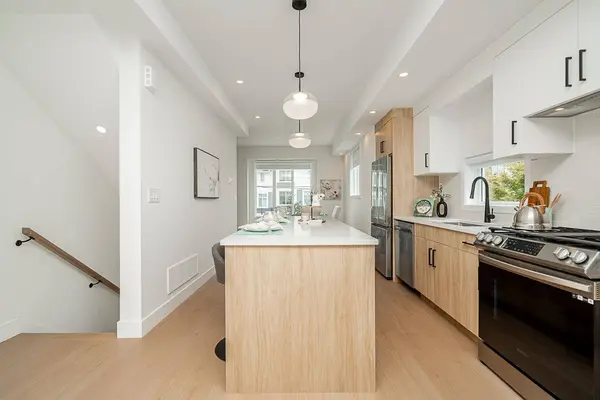 2525 156 ST #6, Surrey, BC V3P 1C7