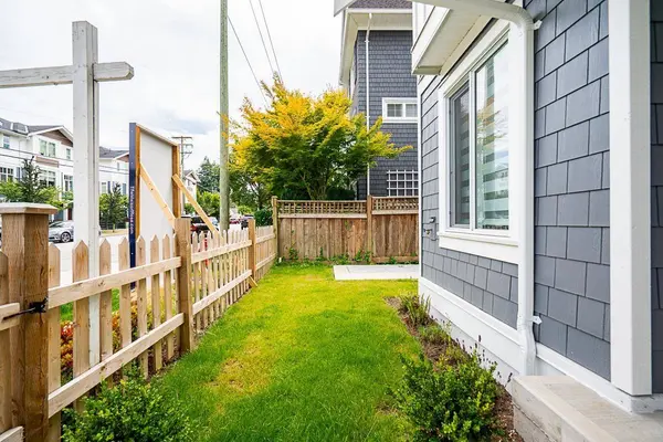 2525 156 ST #6, Surrey, BC V3P1C7