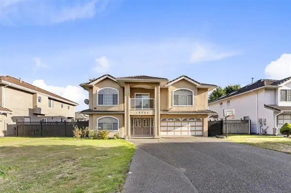 12246 64a AVE, Surrey, BC V3W 3R8