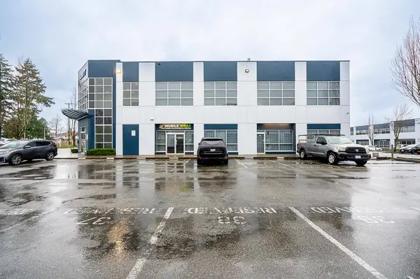 12877 76 AVE #204, Surrey, BC V3W1E6